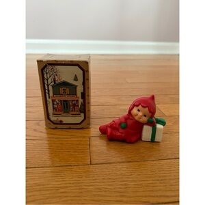 Avon Vintage 1982  Santa’s Helper Boy Pomander Festive Garlands